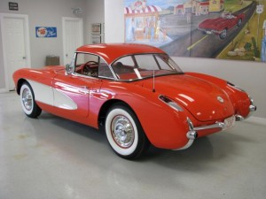 オールドカー　シボレー　Ｃ－１コルベット　1957モデル