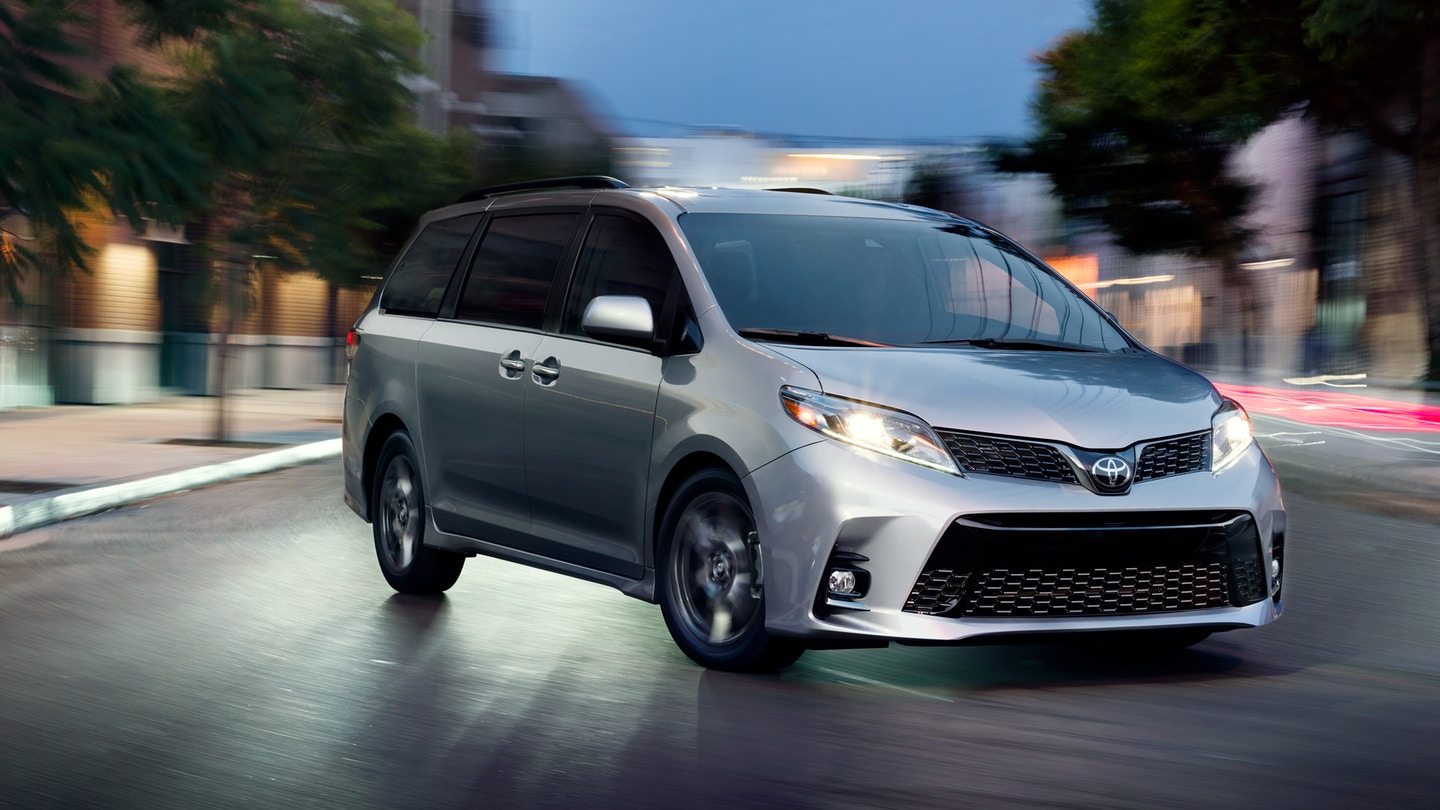 18 Us Toyota シエナ リミテッド Sienna Limited 中古車 アメ車 逆輸入車 レストア 新車中古車 のネット販売ならbpコーポレーション