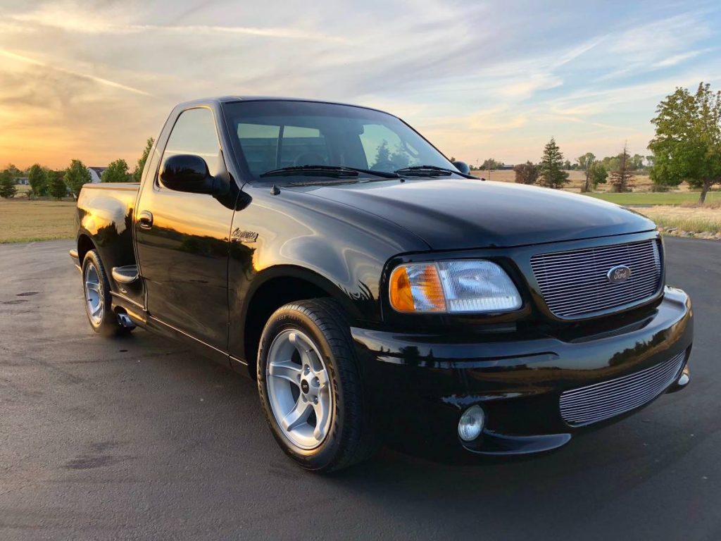 00 フォード F150 Svt ライトニング Ford F150 Svt Lightning 中古車 アメ車 逆輸入車 レストア 新車 中古車のネット販売ならbpコーポレーション