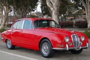 1966-jaguar-3.8s